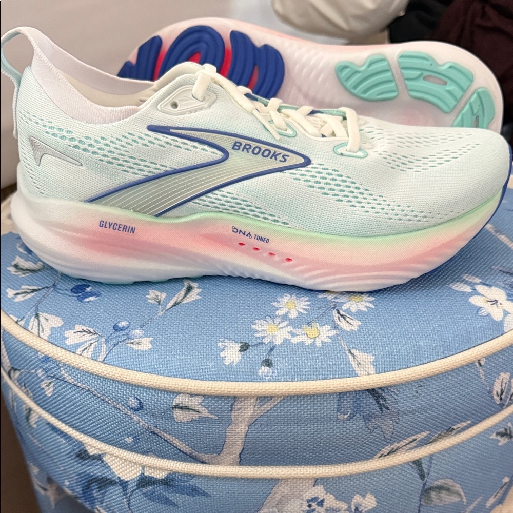 Brooks Glycerin 22 Women's 8.5
